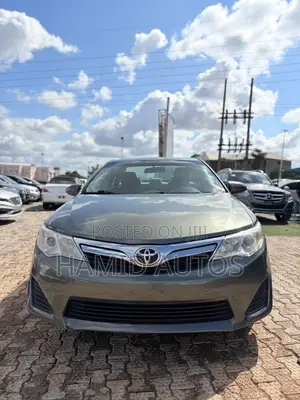 Toyota Camry 2012 Gray