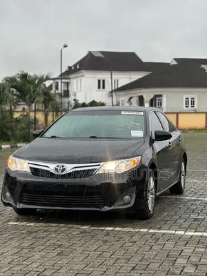 Toyota Camry LE 4dr Sedan (2.5L 4cyl 6A) 2013 Black