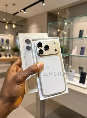 New Apple iPhone 17 Pro 256 GB White