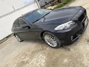 BMW 523i 2013 Blue