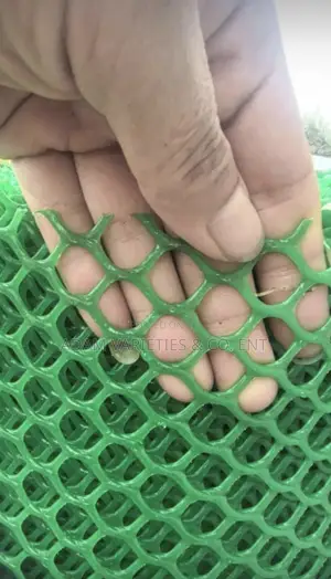 Plastic Wire Mesh. 1.5m X 30m