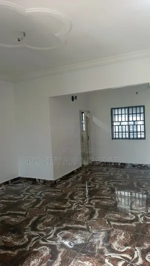 2bdrm Block of Flats in Shell Location for rent
