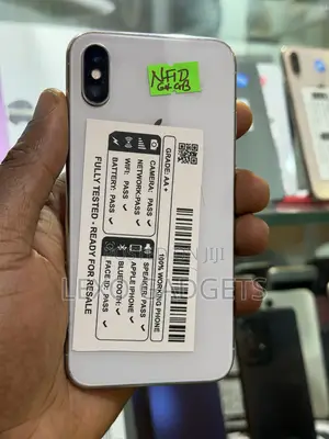 Apple iPhone X 64 GB White