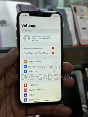 Apple iPhone X 64 GB White