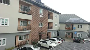 2bdrm Block of Flats in Shell Location for sale