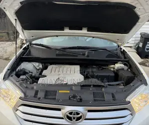 Toyota Highlander 2012 White