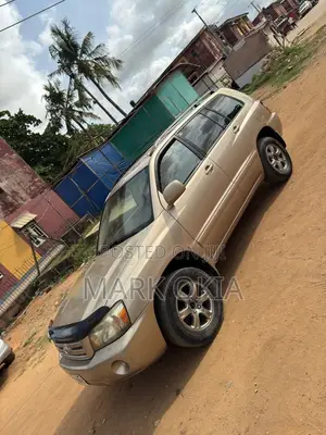 Toyota Highlander 2006 Gold