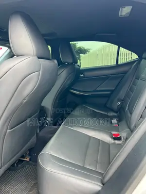 Lexus IS 250 2015 Silver
