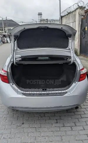 Toyota Corolla 2016 Silver