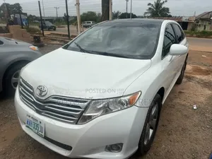 Toyota Venza XLE 2011 White