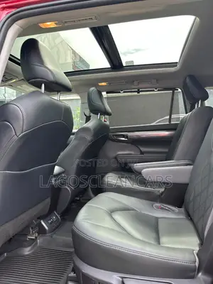 Toyota Highlander Platinum 2021 Red