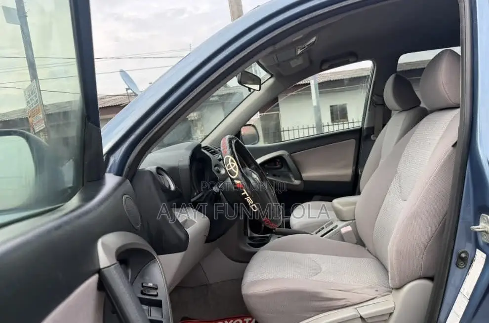 Toyota RAV4 2008 Blue