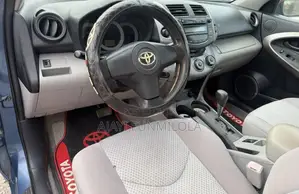 Toyota RAV4 2008 Blue