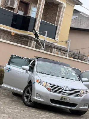Toyota Venza V6 AWD 2011 Silver