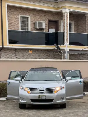 Toyota Venza V6 AWD 2011 Silver