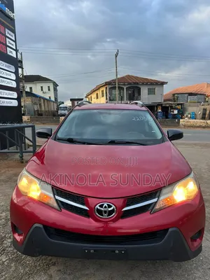 Toyota RAV4 2015 Red