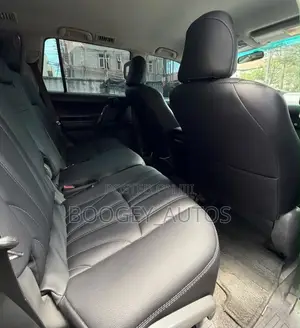 Toyota Land Cruiser Prado 2011 Black