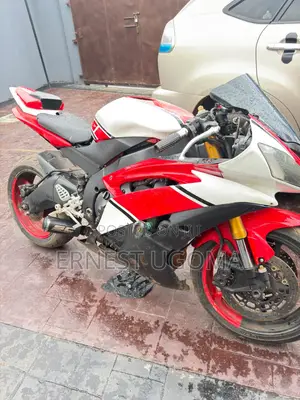 Yamaha YZF-R6 2012 Red