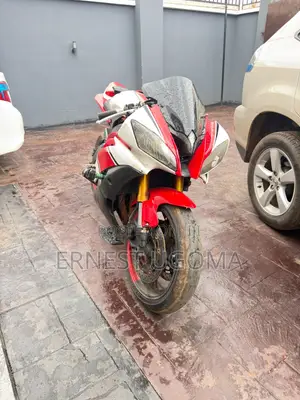 Yamaha YZF-R6 2012 Red