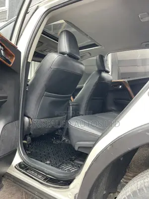 Toyota RAV4 2018 White