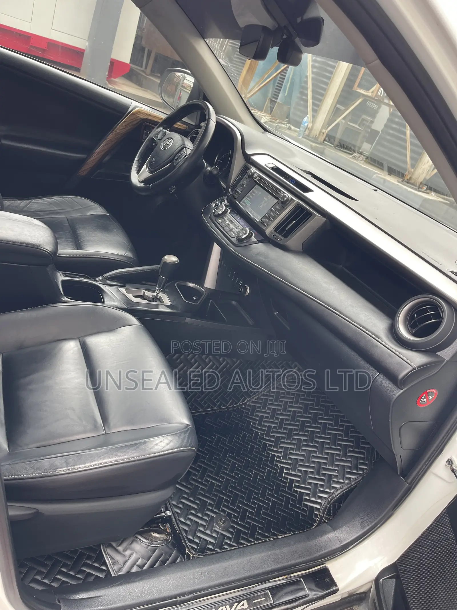 Toyota RAV4 2018 White