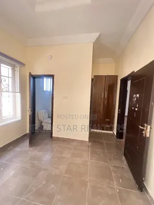 4bdrm Duplex in Bera Estate, Chevron for rent
