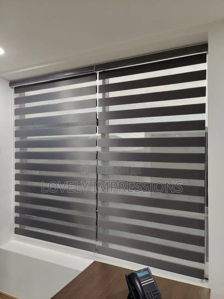 Plaiin Grey Day and Night Window Blind