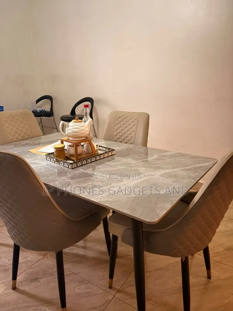 4-Seater Dining Table Chairs Set