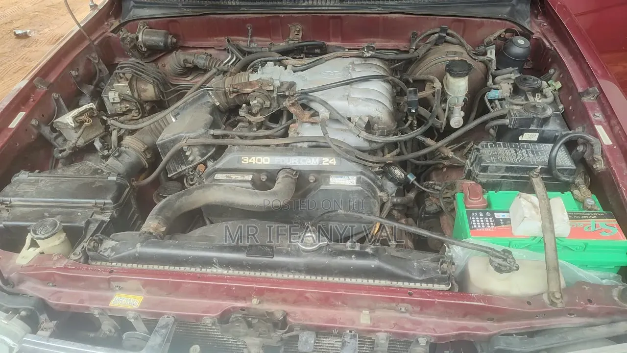 Toyota 4-Runner 2002 Red
