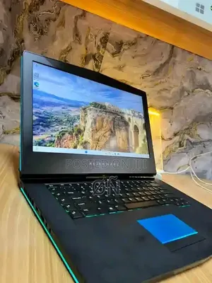 New Laptop Alienware M15 R4 16GB Intel Core i5 SSD 512GB