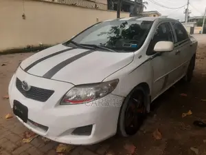 Toyota Corolla 2009 White