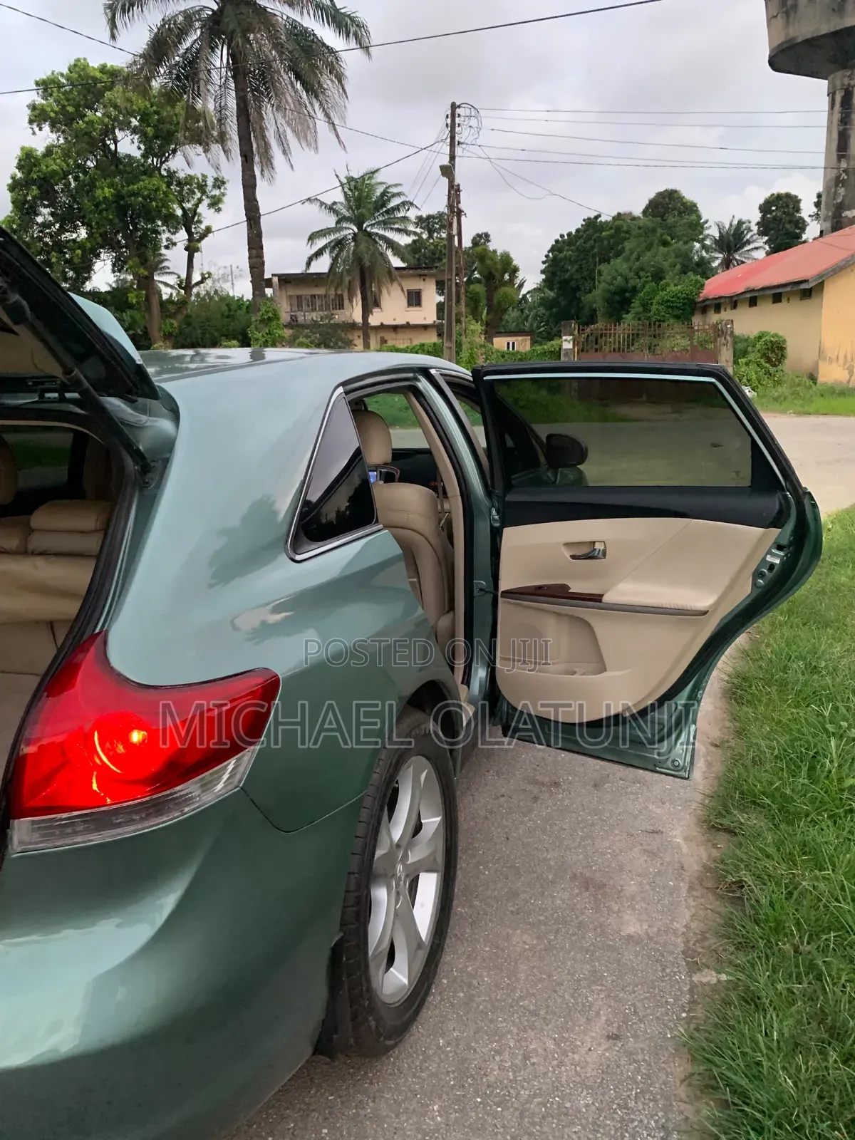 Toyota Venza 2010 Green