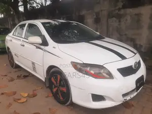 Toyota Corolla 2009 White