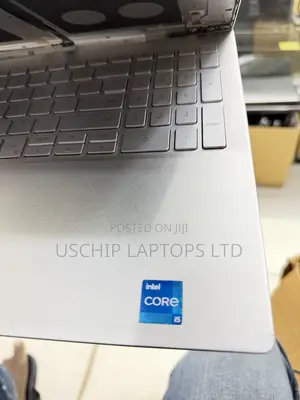 Dell Inspirion 5000
