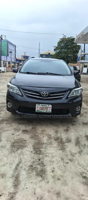 Toyota Corolla LE 4dr Sedan (1.8L 4cyl 4A) 2012 Black
