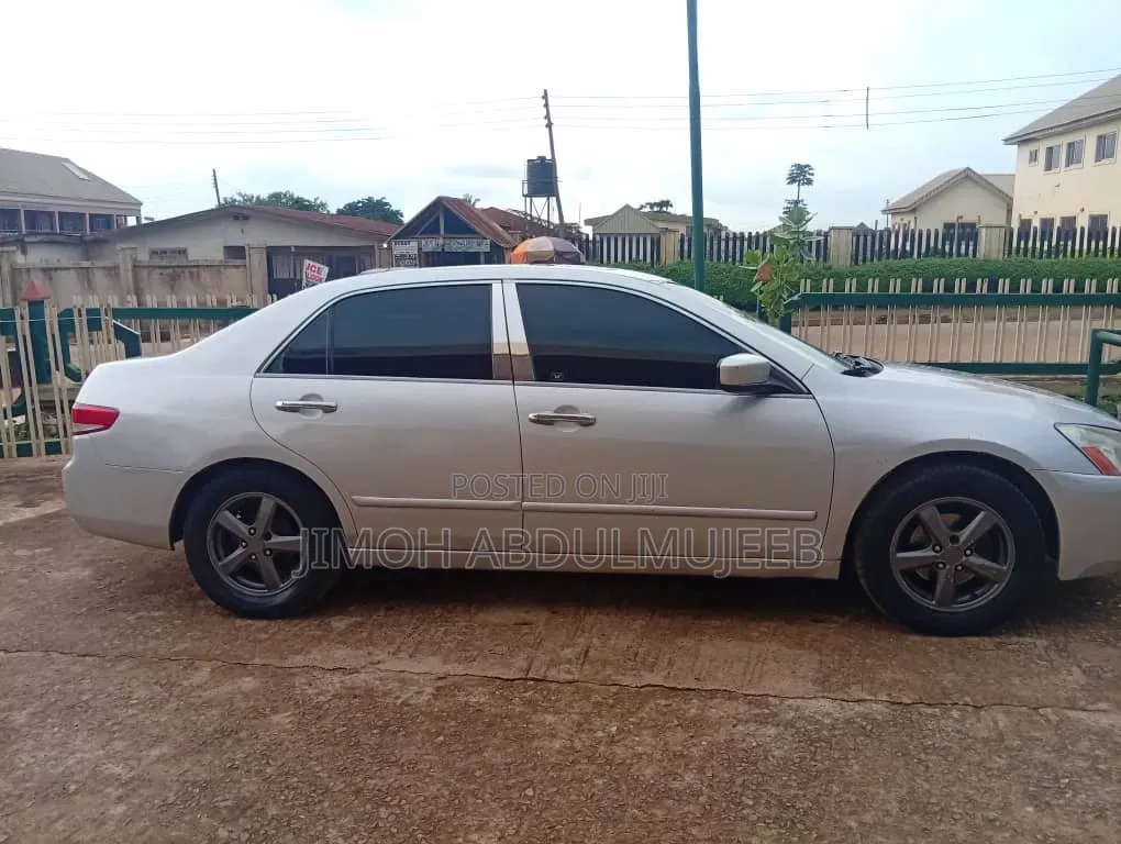 Honda Accord 2007 Silver