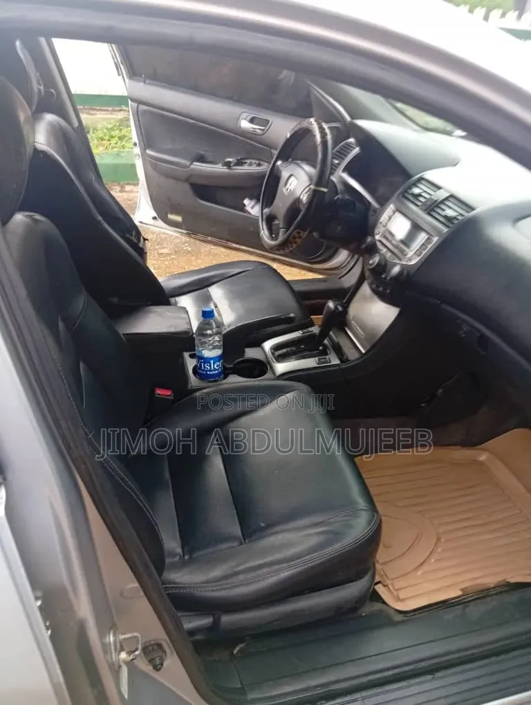 Honda Accord 2007 Silver