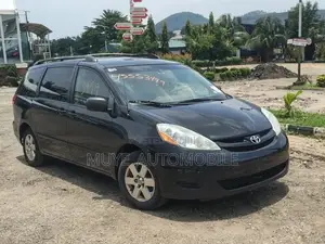 Toyota Sienna LE 2008 Green