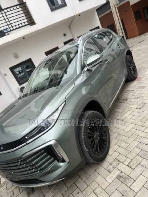 Exeed TXL 2024 Green