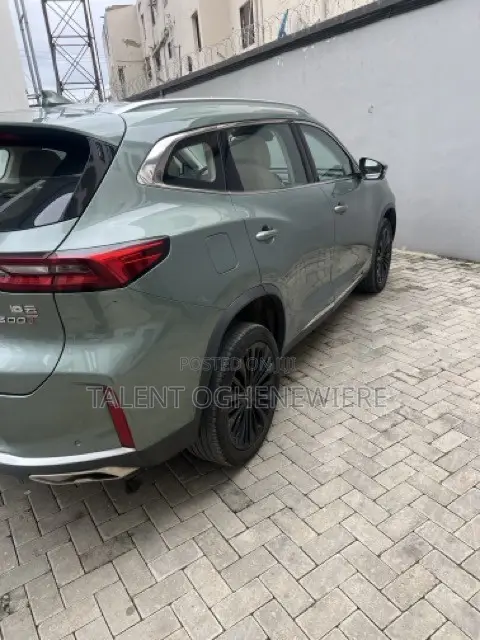Exeed TXL 2024 Green