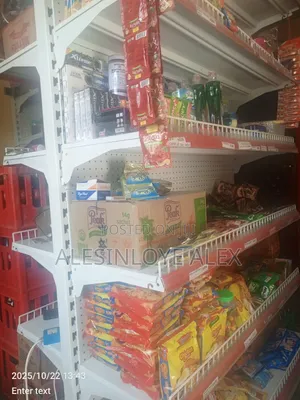 Supermarket Shelve