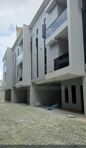 Furnished 4bdrm Townhouse/Terrace in Parkview Estate, Old Ikoyi