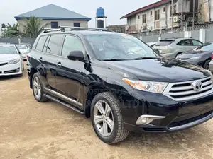 Toyota Highlander Limited 3.5l 4WD 2013 Black