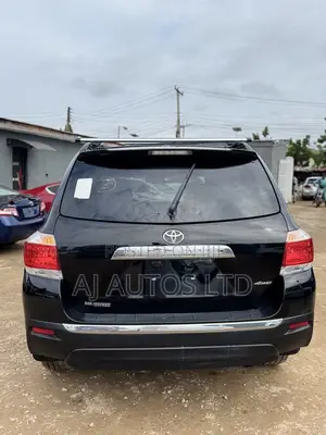 Toyota Highlander Limited 3.5l 4WD 2013 Black