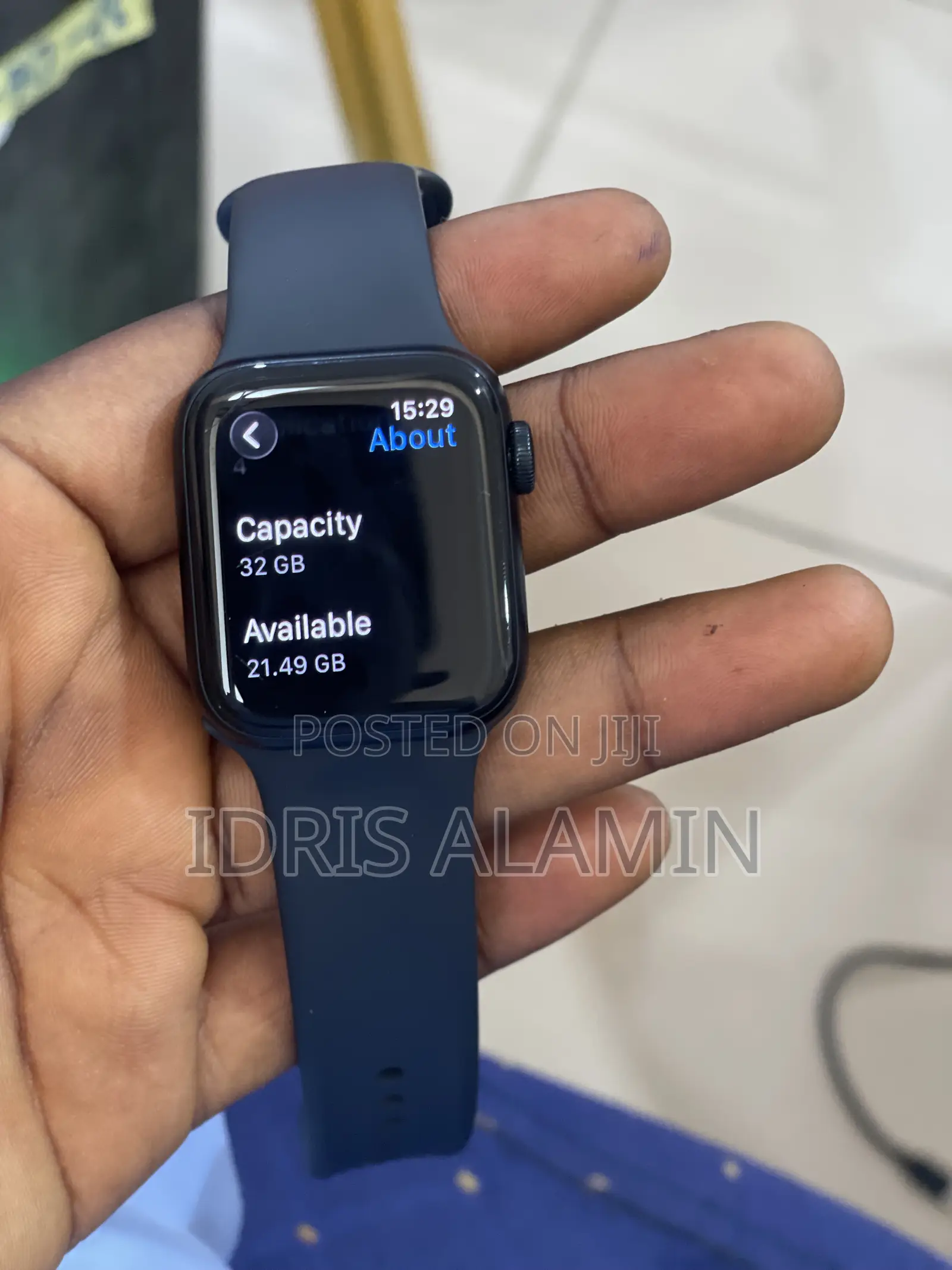 Apple Watch SE 2nd Generation – Neat Fully Functional