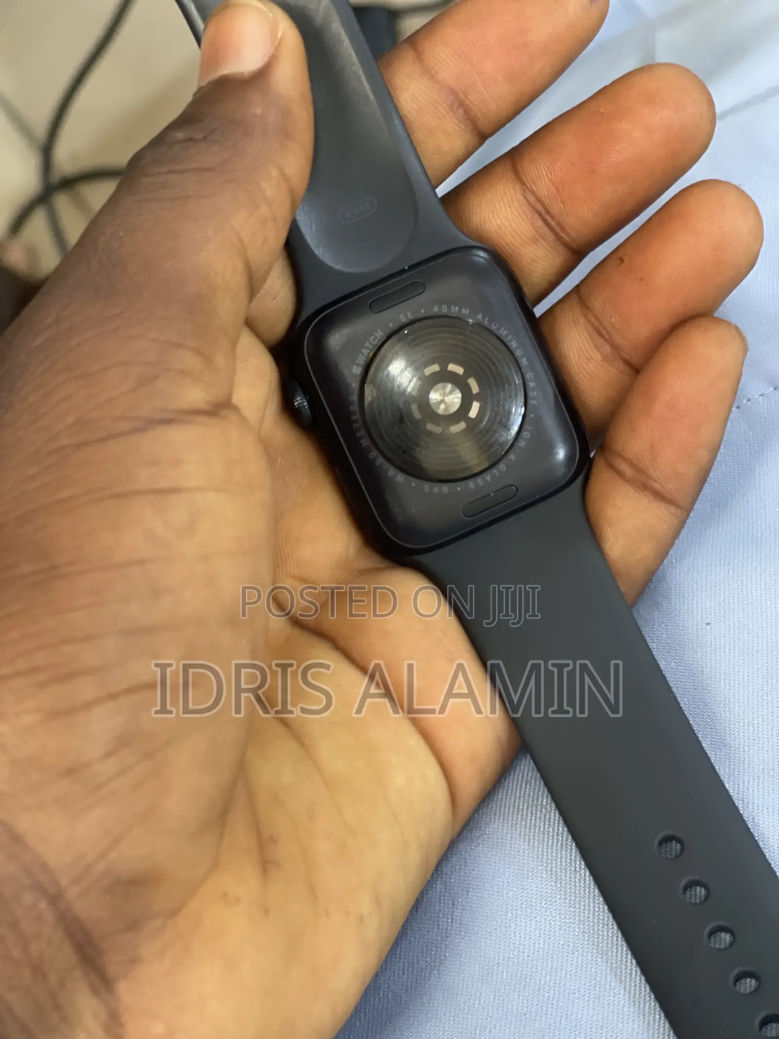 Apple Watch SE 2nd Generation – Neat Fully Functional