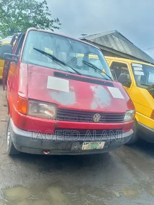 Volkswagen Transporter 2002 Red