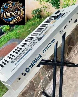 Yamaha MO6