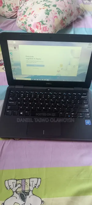 Laptop Dell Latitude 3190 4GB Intel Celeron SSD 60GB