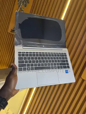 New Laptop HP ProBook 640 G8 16GB Intel Core i5 SSD 512GB